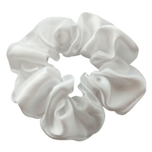 Charger l'image dans la galerie, SCRUNCHIE EN SATIN VANILLE